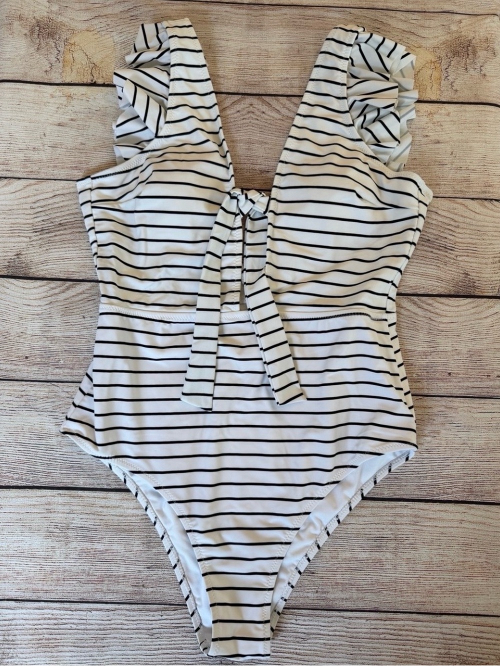 Cupshe NWTs striped black and white one Piece ruffled Swimsuit Size M
